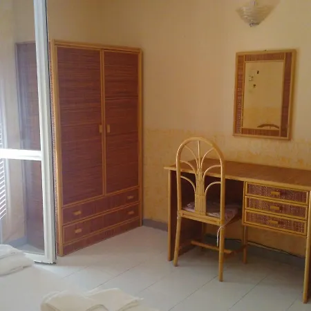 Case Vacanze Vista Mare Apartment *